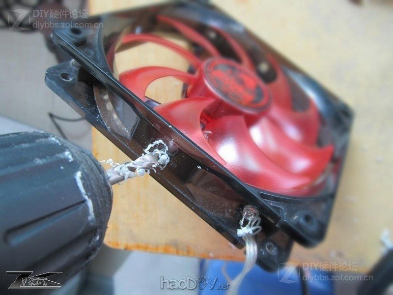 点击查看大图 屌丝散热器光污染cpu散热器改造