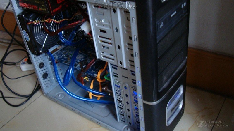 点击查看大图 屌丝也要玩显卡电脑水冷散热器