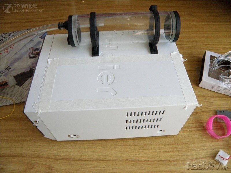 点击查看大图 经过两个月的折腾 终于整出来个能拿出手的改造电脑机箱