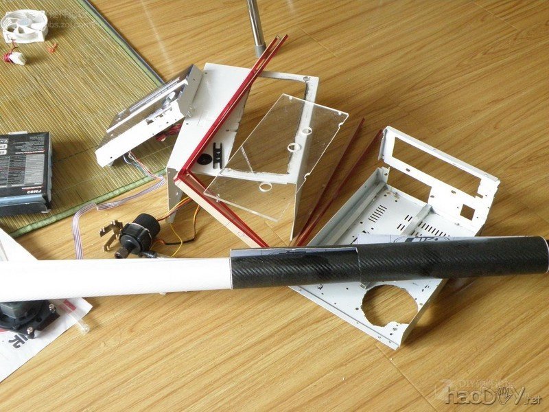 点击查看大图 经过两个月的折腾 终于整出来个能拿出手的改造电脑机箱