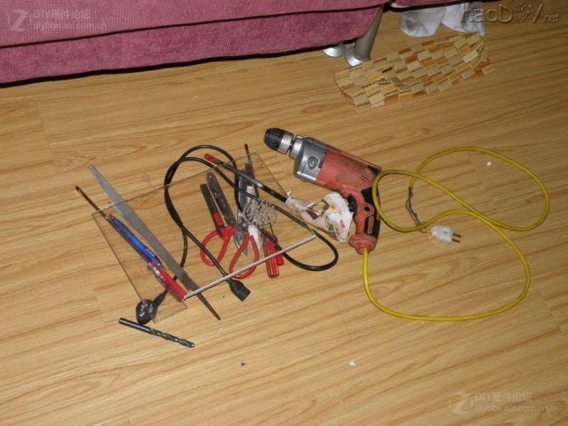 点击查看大图 经过两个月的折腾 终于整出来个能拿出手的改造电脑机箱