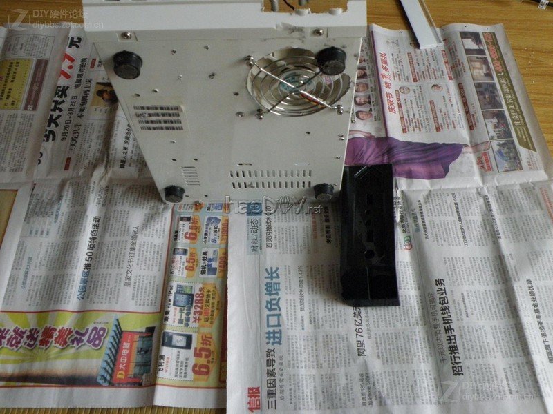 点击查看大图 经过两个月的折腾 终于整出来个能拿出手的改造电脑机箱