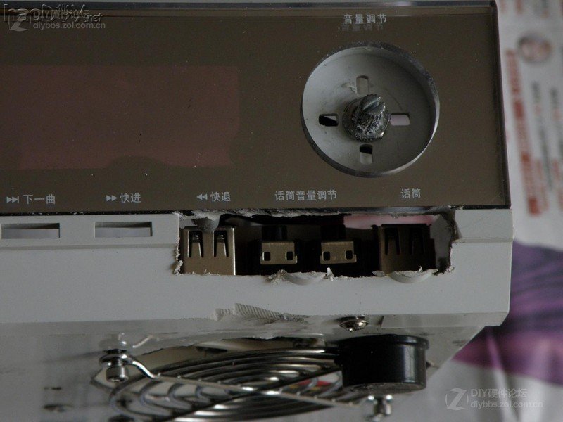 点击查看大图 经过两个月的折腾 终于整出来个能拿出手的改造电脑机箱