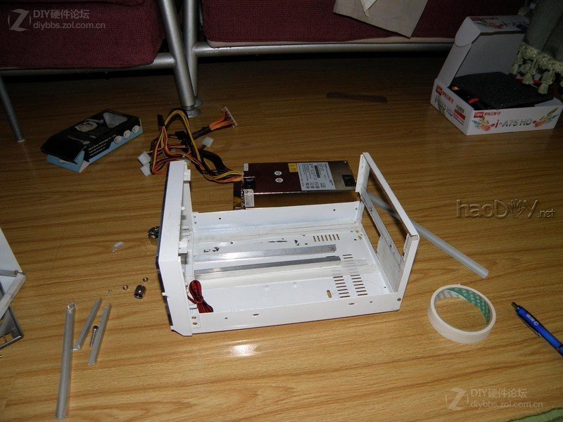 点击查看大图 经过两个月的折腾 终于整出来个能拿出手的改造电脑机箱