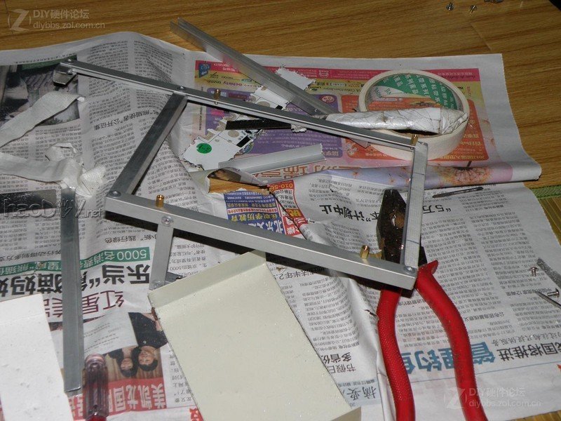 点击查看大图 经过两个月的折腾 终于整出来个能拿出手的改造电脑机箱