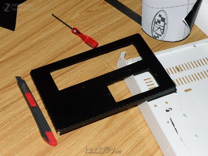 点击查看大图 经过两个月的折腾 终于整出来个能拿出手的改造电脑机箱