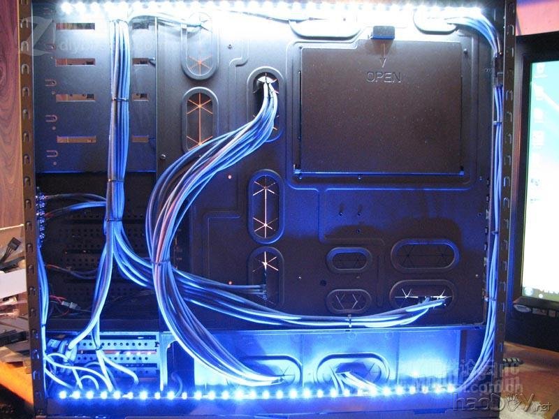 点击查看大图 蓝色复仇者,Bluebeards Revenge电脑机箱改造
