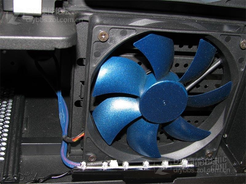 点击查看大图 蓝色复仇者,Bluebeards Revenge电脑机箱改造