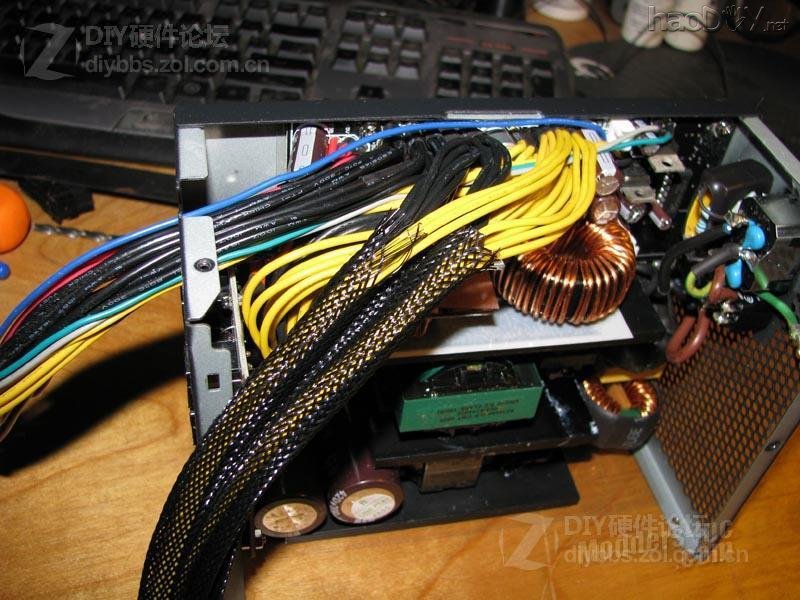 点击查看大图 蓝色复仇者,Bluebeards Revenge电脑机箱改造