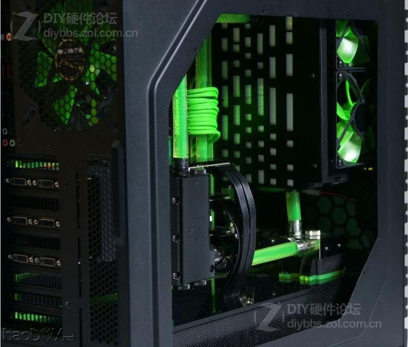 点击查看大图 荷兰的CM-HAF-XL电脑机箱改装改造