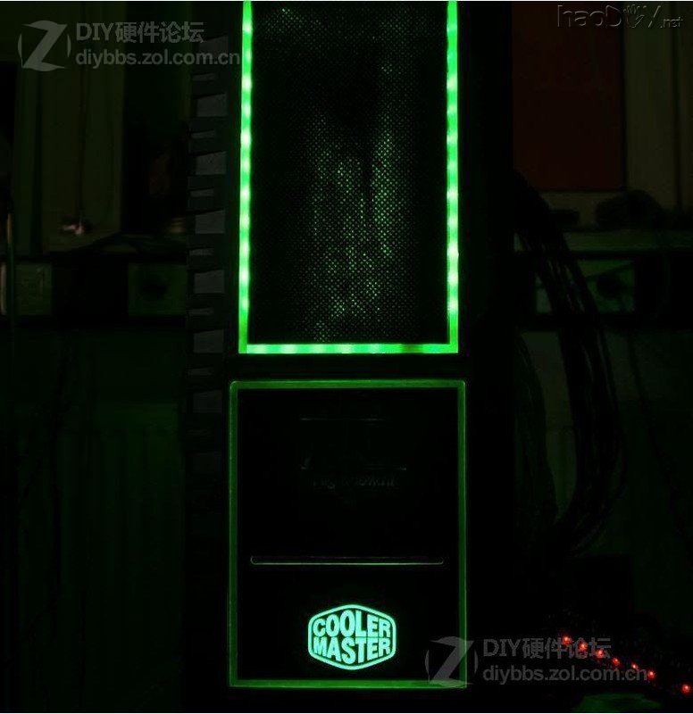 点击查看大图 荷兰的CM-HAF-XL电脑机箱改装改造