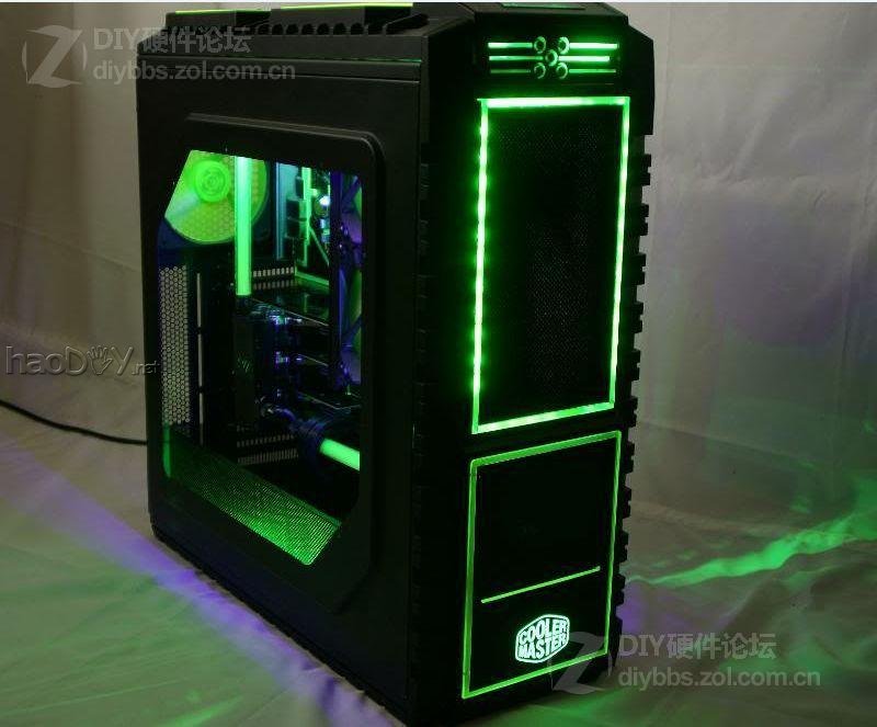 点击查看大图 荷兰的CM-HAF-XL电脑机箱改装改造