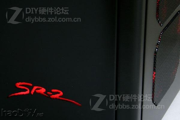 点击查看大图 红色堆垛机,强大的ATCs 840 STACKER电脑机箱MOD改造