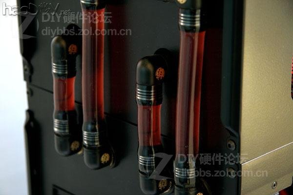 点击查看大图 红色堆垛机,强大的ATCs 840 STACKER电脑机箱MOD改造
