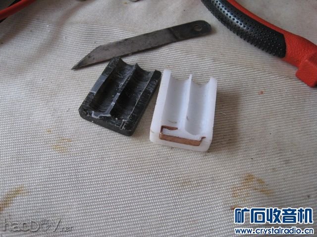 照片 052.jpg 还是用麻雀做的电池盒