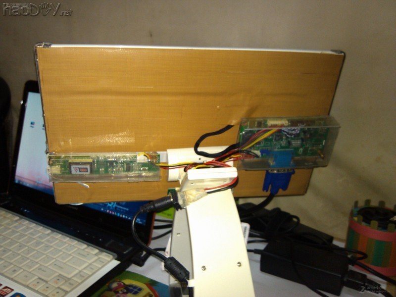 点击查看大图 笔记本显示器屏改显示器超薄无边框