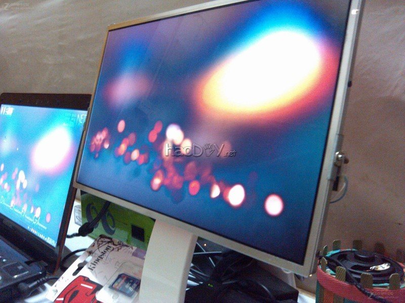 点击查看大图 笔记本显示器屏改显示器超薄无边框