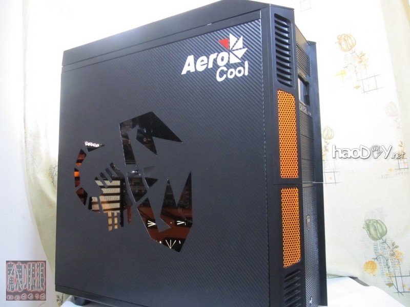 顶住压力,成功打造魔蝎电脑机箱