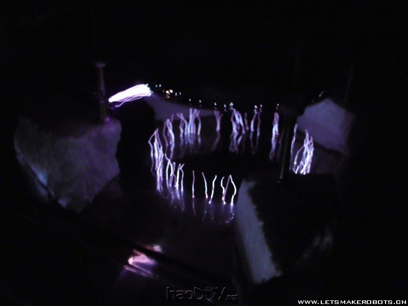 自制超小能放闪电圈的特斯拉高速跑车制作教程 高速跑车制作教程