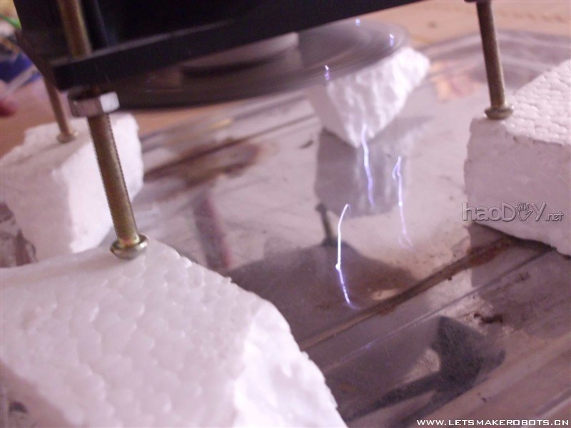 自制超小能放闪电圈的特斯拉高速跑车制作教程 高速跑车制作教程