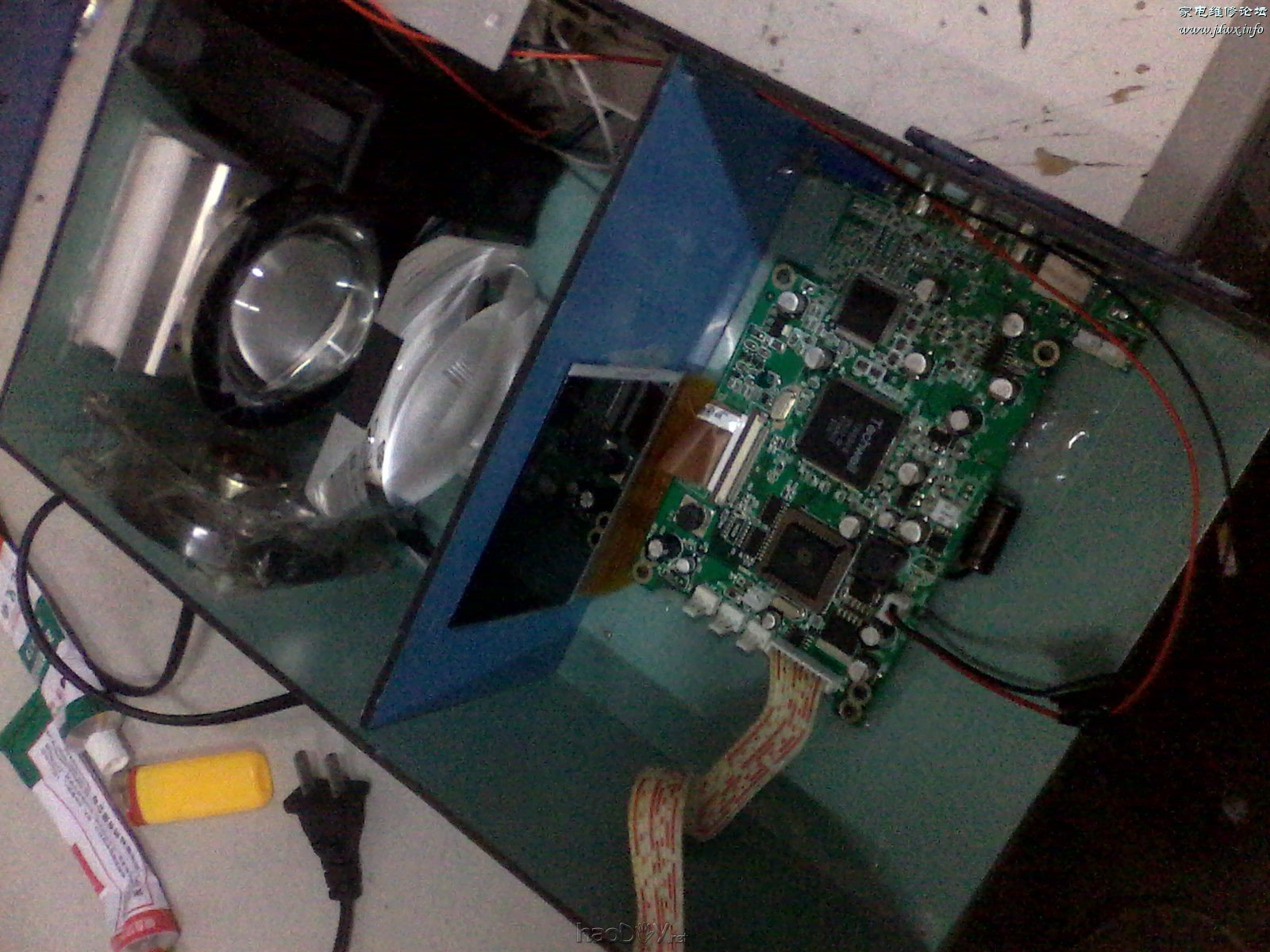 整体效果 刚刚自己做了一个diy投影机,嘿嘿