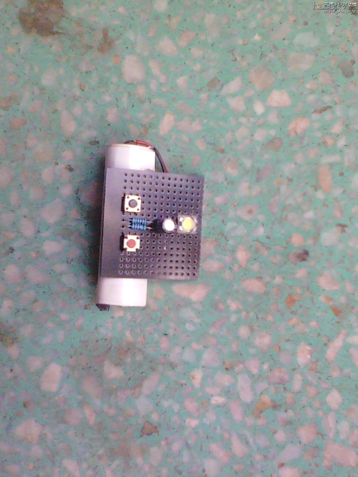 IMG0368A.jpg 【半自动】场效应调光超亮led手电  附电线路原理图纸