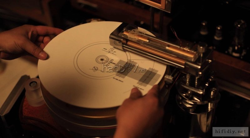 0Q7A0535.JPG DIY 磁悬浮黑胶转盘电唱机。直切唱臂 附视频