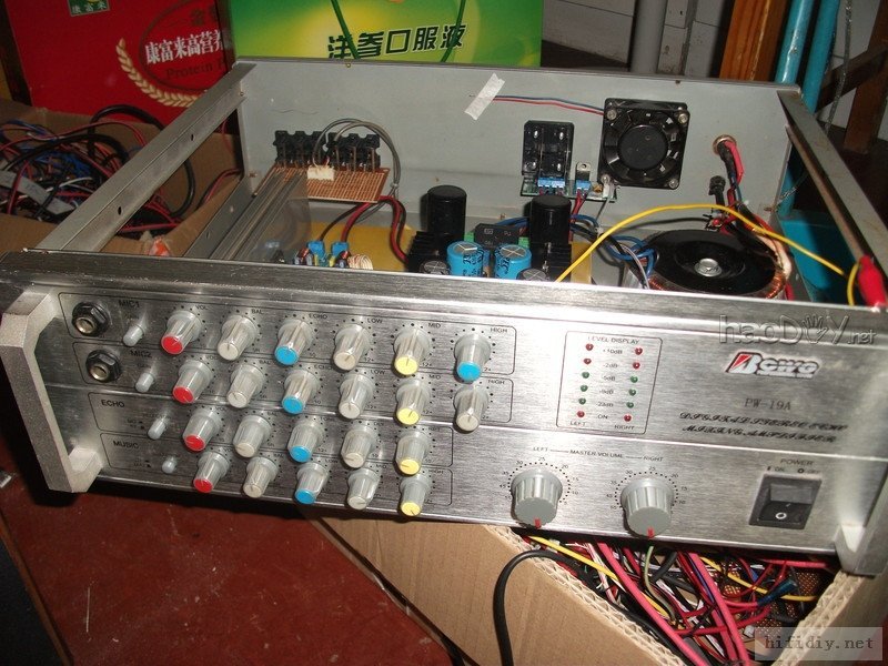 全貌.JPG 再次制作环氧树脂板机箱的LM4766BTL卡拉OK功放