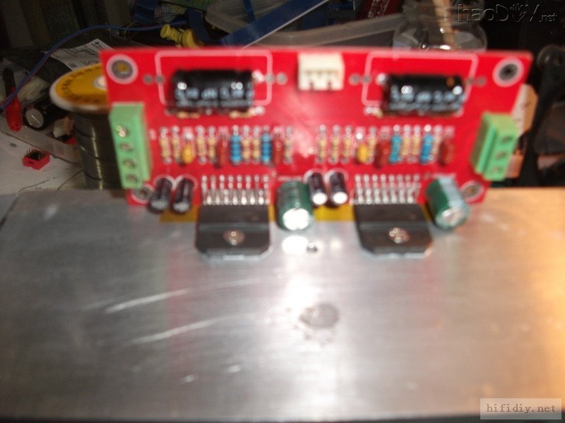 焊接好的双IC功放板3.JPG 再次制作环氧树脂板机箱的LM4766BTL卡拉OK功放