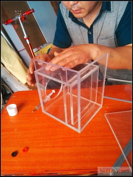 nEO_IMG_IMG_20130511_121530.jpg 亚克力迷宫全频音箱出炉了