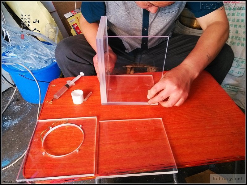 nEO_IMG_IMG_20130511_110102.jpg 亚克力迷宫全频音箱出炉了