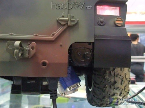 可驾驶的机箱 - 自找乐趣 - MOD的“乐趣”