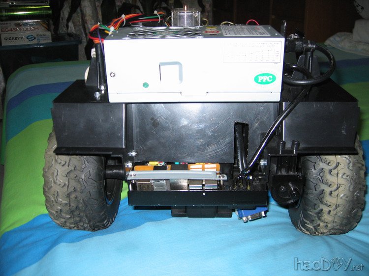 可驾驶的电脑机箱