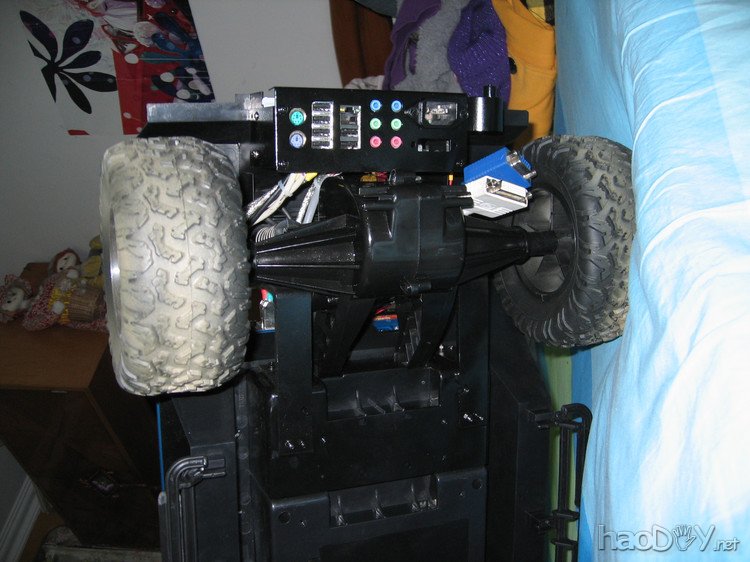 可驾驶的电脑机箱