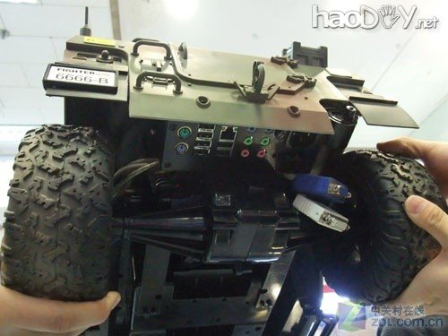 可驾驶的电脑机箱