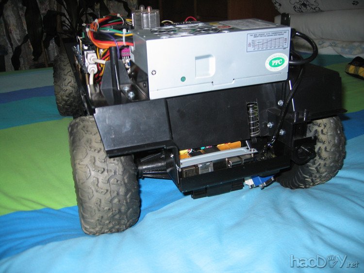 可驾驶的电脑机箱