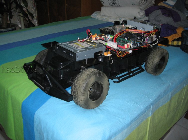 可驾驶的电脑机箱