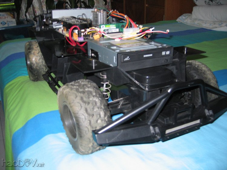 可驾驶的电脑机箱