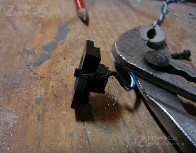 点击查看大图 NIU人的HTPC机箱改造