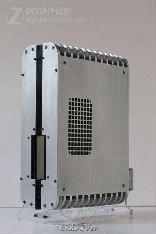 点击查看大图 NIU人的HTPC机箱改造