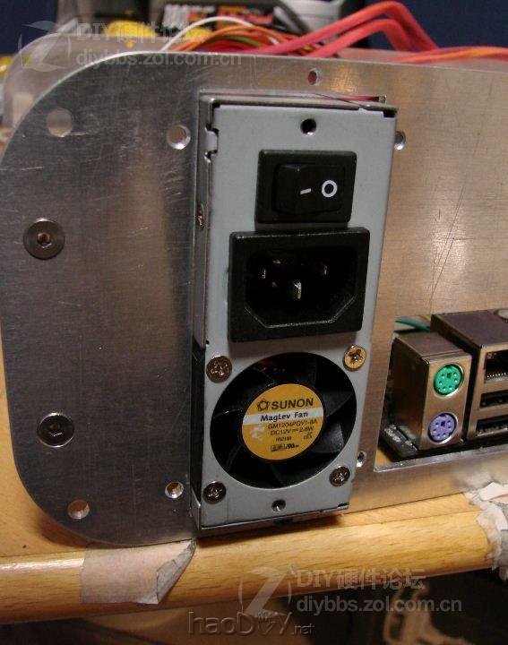 点击查看大图 NIU人的HTPC机箱改造