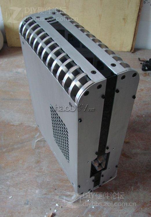 点击查看大图 NIU人的HTPC机箱改造