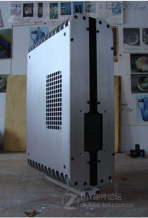 点击查看大图 NIU人的HTPC机箱改造