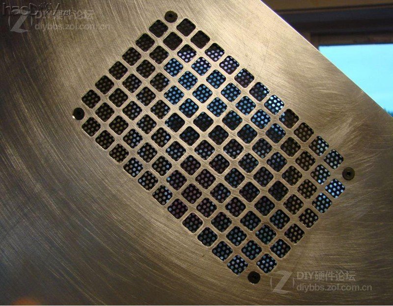 点击查看大图 NIU人的HTPC机箱改造