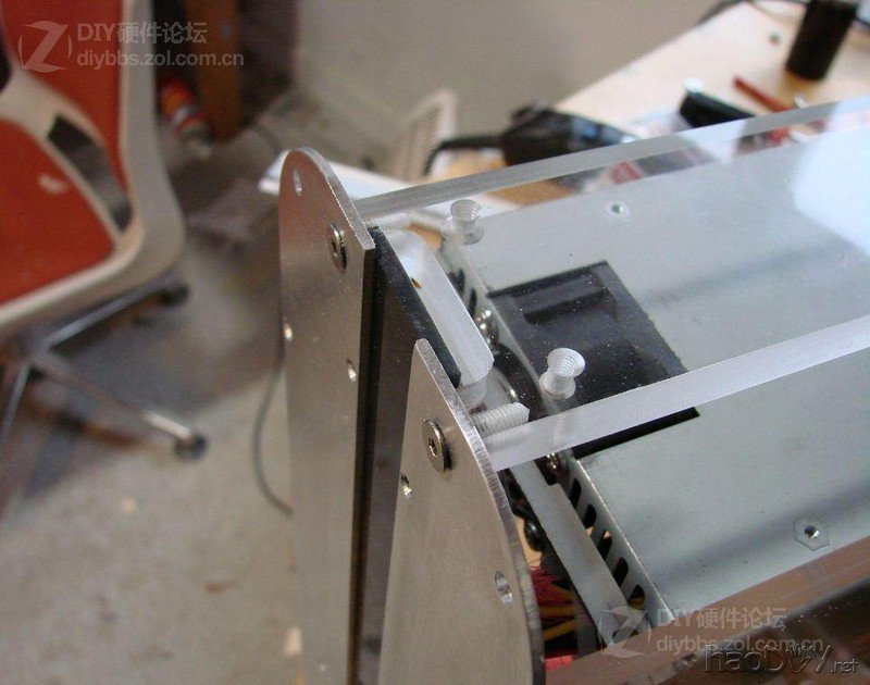 点击查看大图 NIU人的HTPC机箱改造