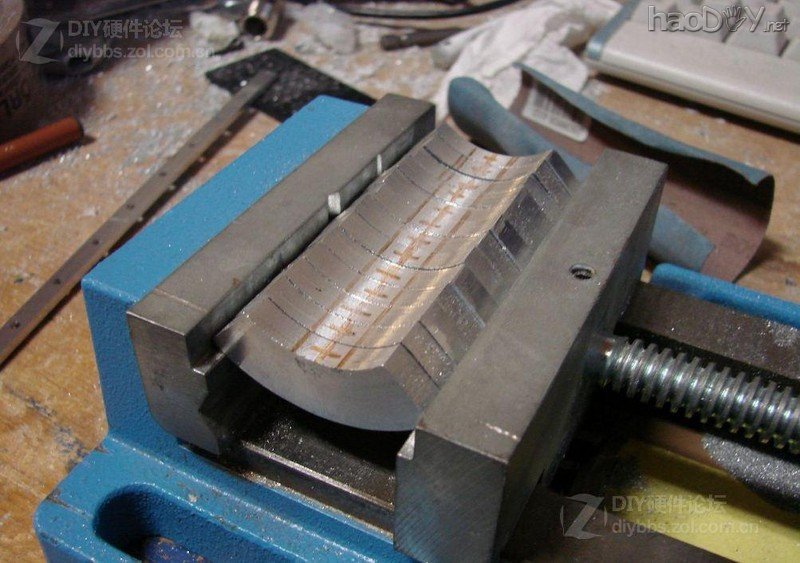 点击查看大图 NIU人的HTPC机箱改造