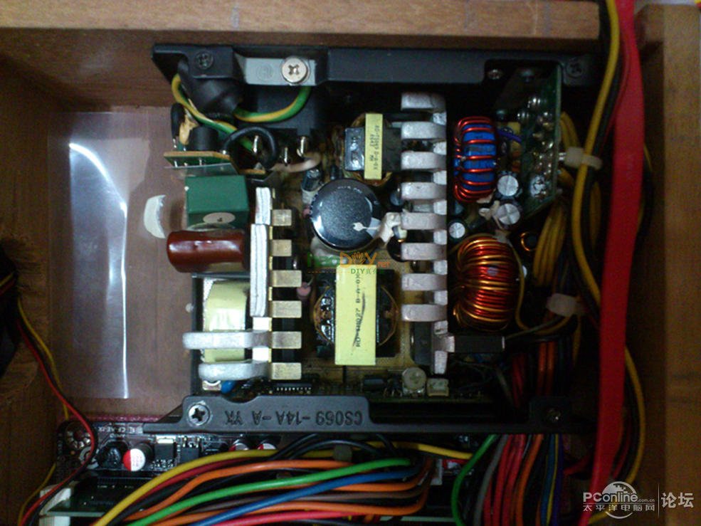 点击查看原图 最近拼的ITX木箱电脑一体机,烂测试平台