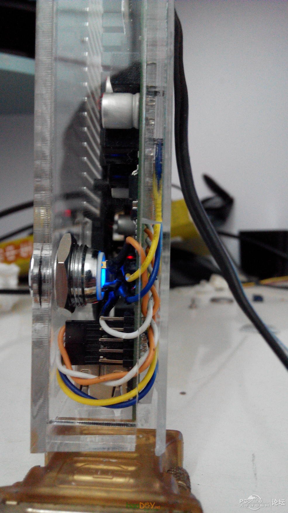 点击查看原图 手工透明机箱电脑主机第二代