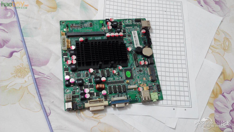 点击查看原图 手工透明机箱电脑主机第二代