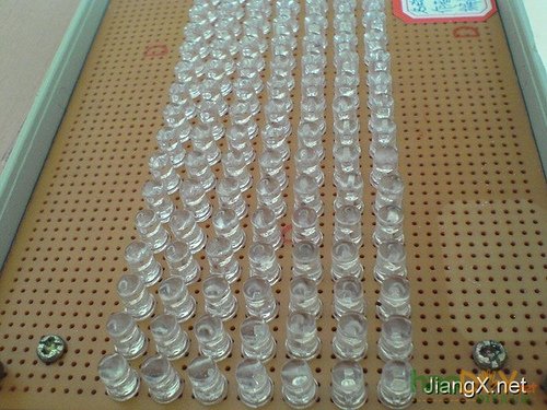 单片机LED点阵流水灯的制作 附视频